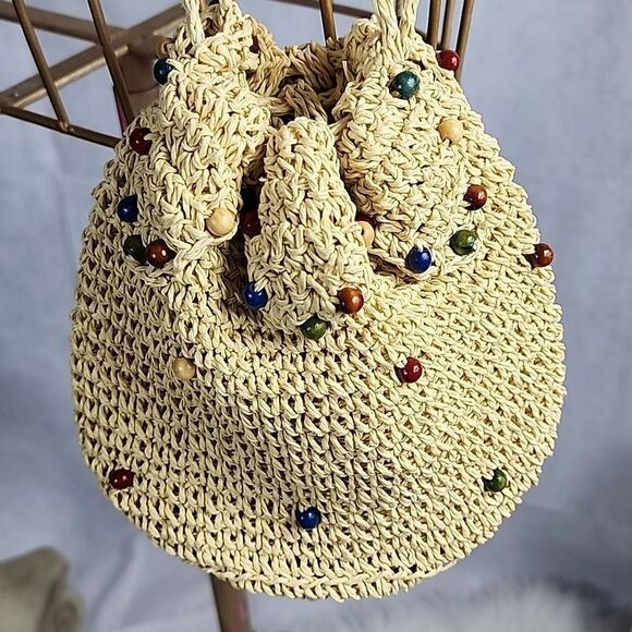 Woven Straw Bucket Bag with Braided Drawstring Close Wooden Beaded - Picture 1 of 9